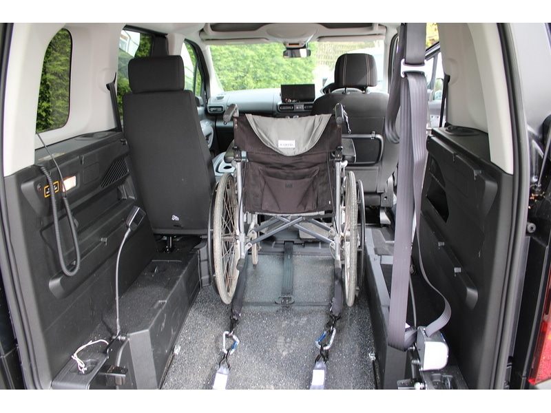 Used Peugeot Rifter 2024 for sale - 78201302: Photo 42