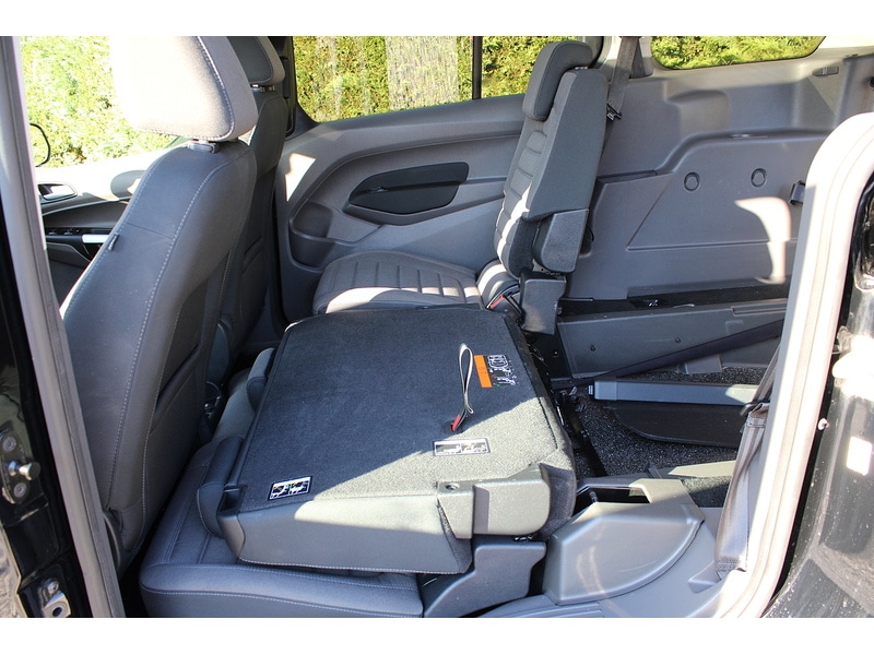 Used Ford Grand Tourneo Connect 2020 for sale - 76510352: Photo 24