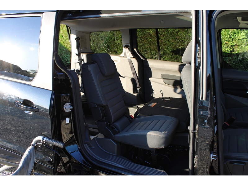 Used Ford Grand Tourneo Connect 2020 for sale - 76510352: Photo 25