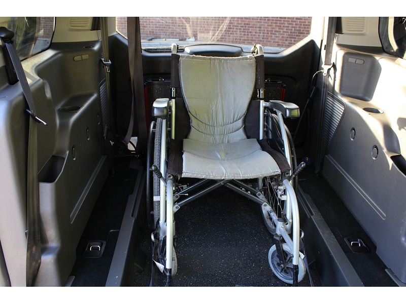 Used Ford Grand Tourneo Connect 2020 for sale - 76510352: Photo 3