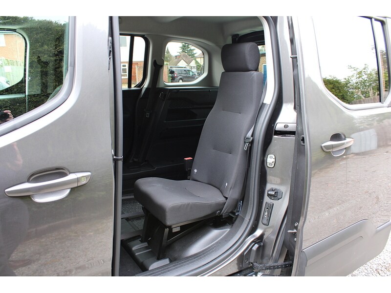 Used Peugeot Rifter 2023 for sale - 76514289: Photo 30