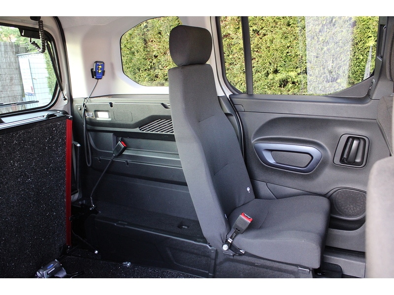 Used Peugeot Rifter 2019 for sale - 77046261: Photo 24