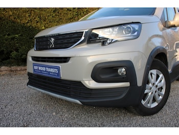 Used Peugeot Rifter 2019 for sale - 77046261: Photo