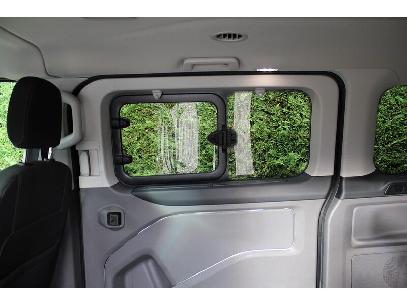 Used Ford Tourneo Custom 2018 for sale - 76510353: Photo 31