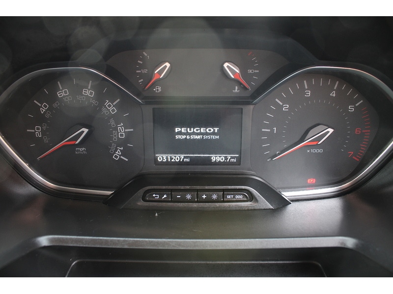 Used Peugeot Rifter 2020 for sale - 77465256: Photo 24