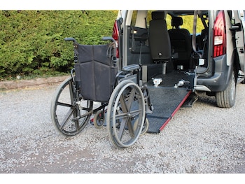 Used Peugeot Rifter 2020 for sale - 77465256: Photo