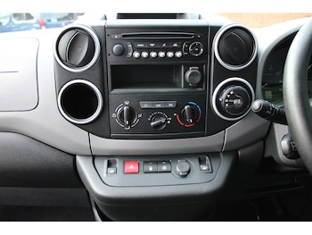 Used Peugeot Partner Tepee 2017 for sale - 77547780: Photo