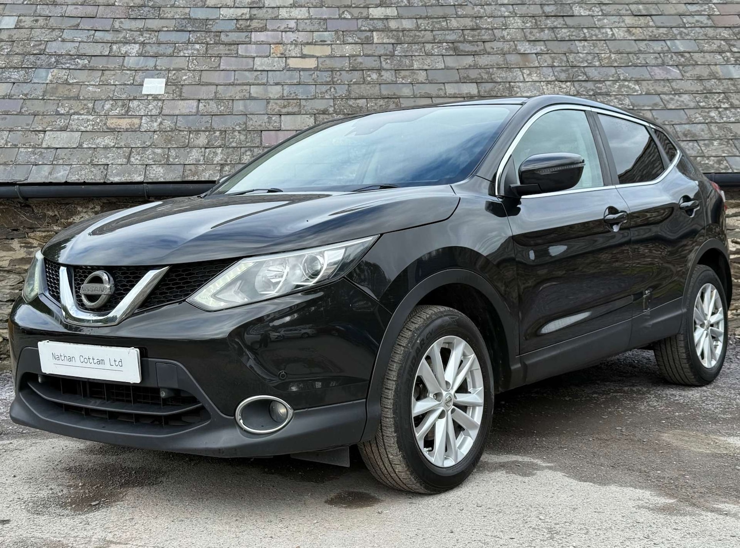 Used Nissan Qashqai 2014 for sale - 76882888: Photo 2