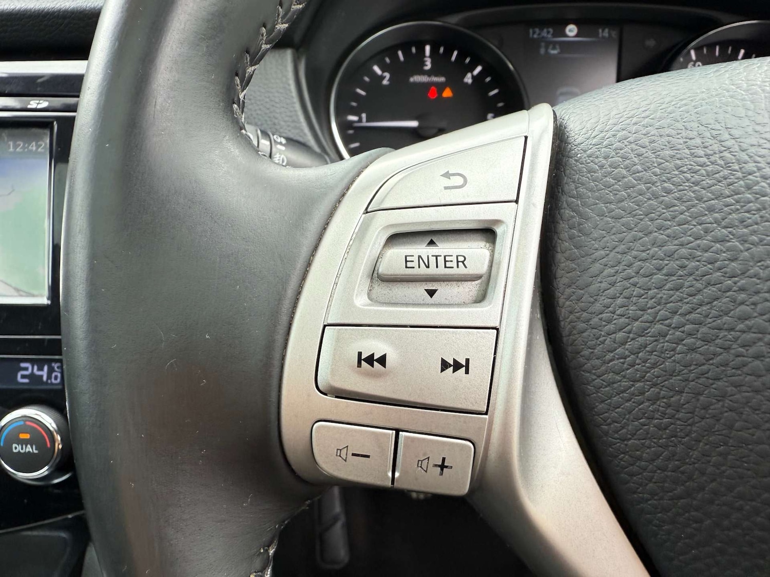 Used Nissan Qashqai 2014 for sale - 76882888: Photo 36