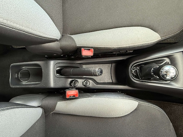 Used Citroen C3 2012 for sale - 75997739: Photo 40