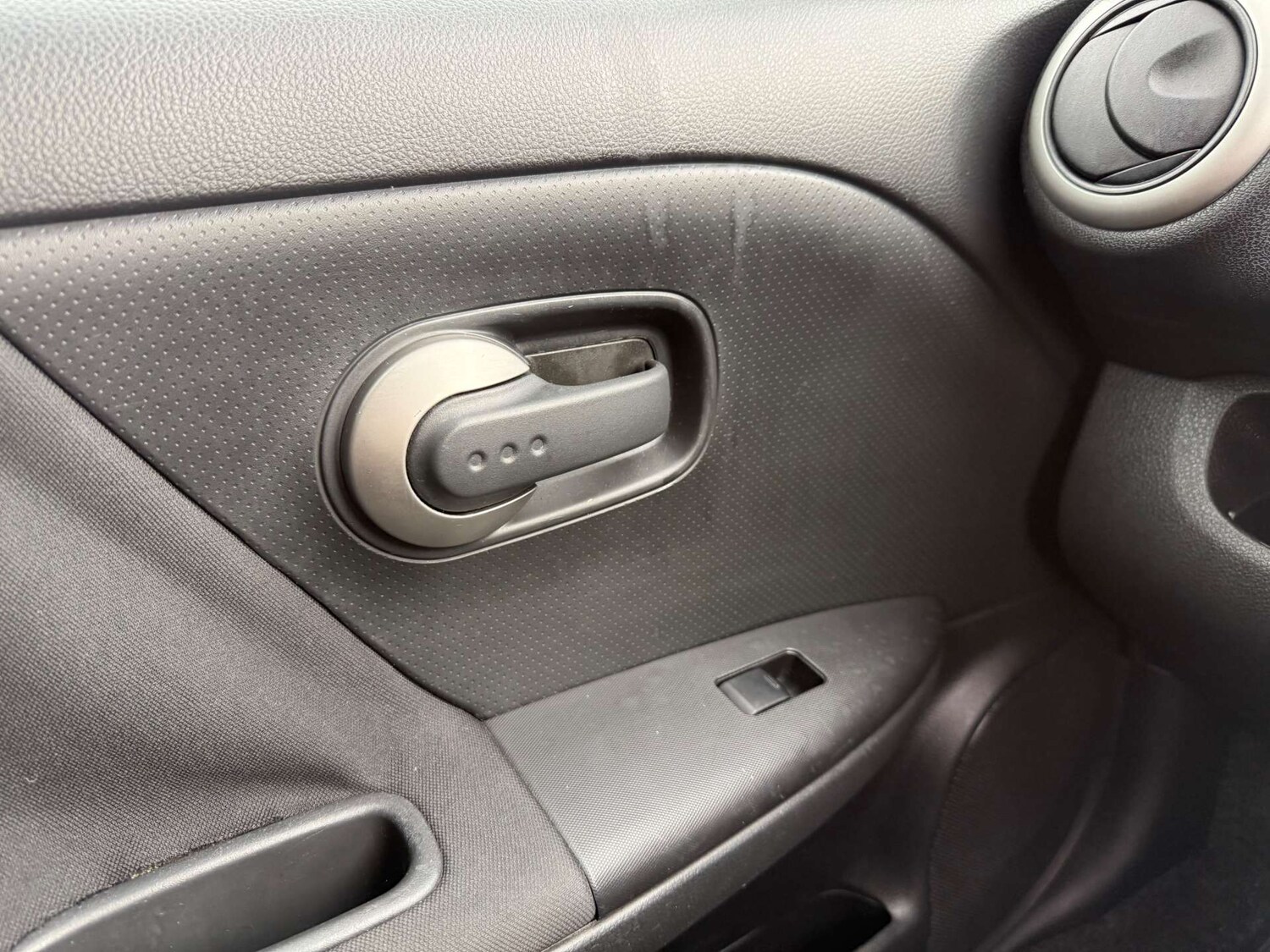 Used Nissan Note 2009 for sale - 77718968: Photo 53