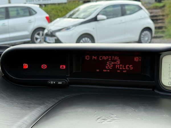 Used Citroen C3 Picasso 2010 for sale - 76278342: Photo 37