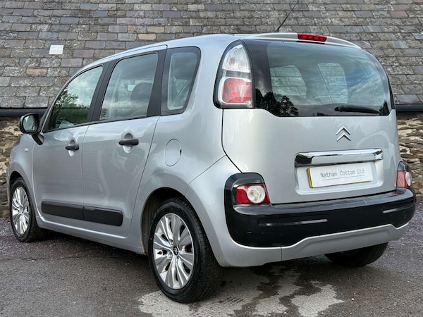 Used Citroen C3 Picasso 2010 for sale - 76278342: Photo 9