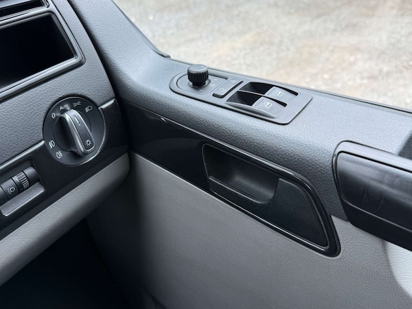 Used Volkswagen Transporter 2012 for sale - 76278315: Photo 46