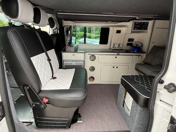Used Volkswagen Transporter 2012 for sale - 76278315: Photo 50