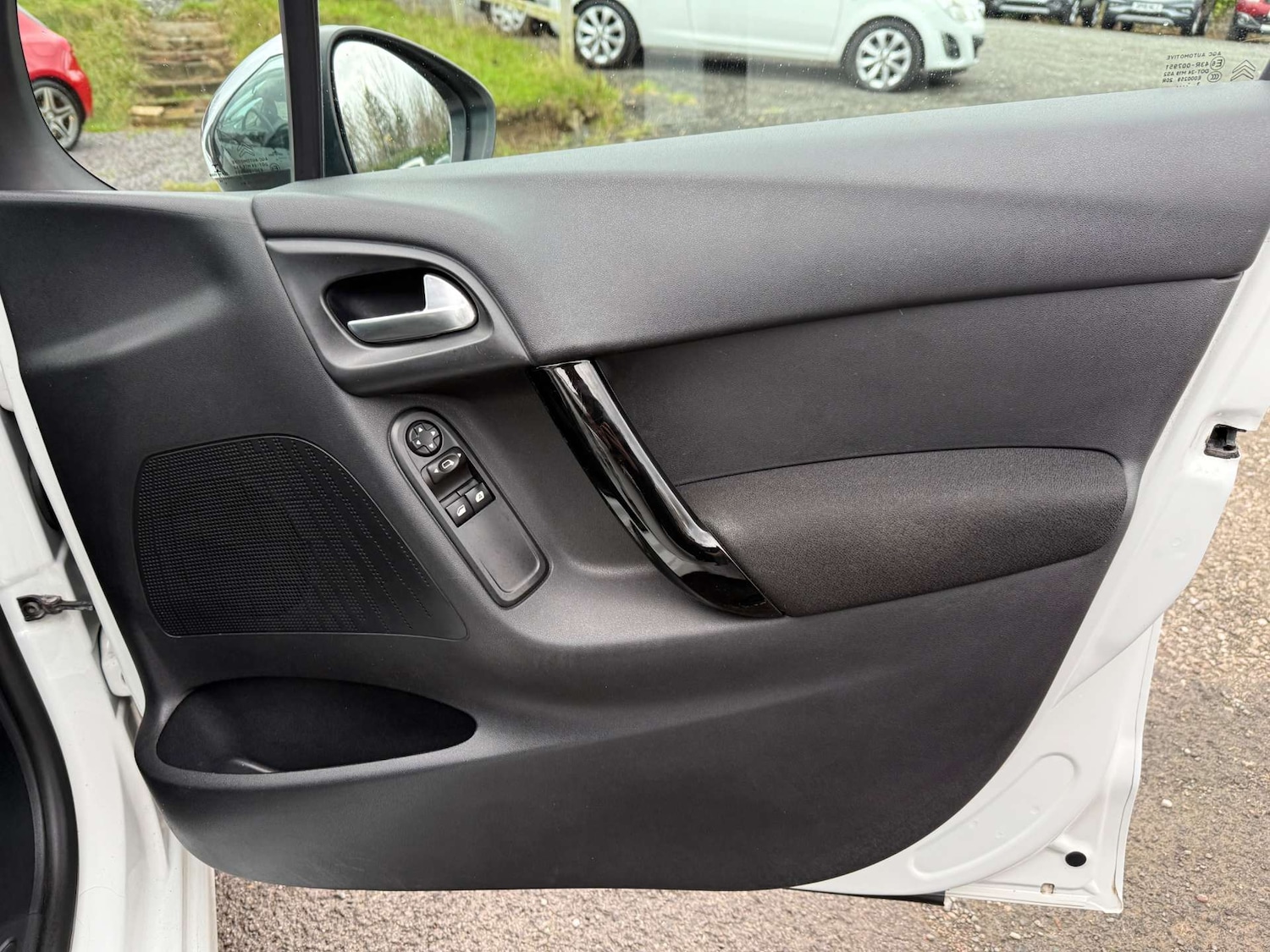 Used Citroen C3 2014 for sale - 76884345: Photo 15