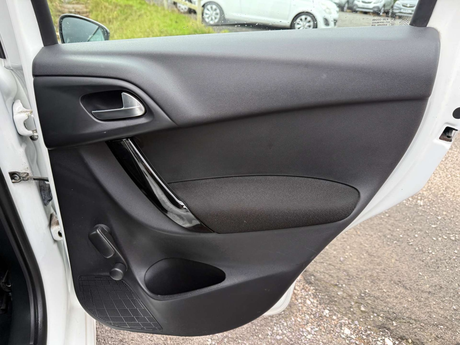 Used Citroen C3 2014 for sale - 76884345: Photo 19