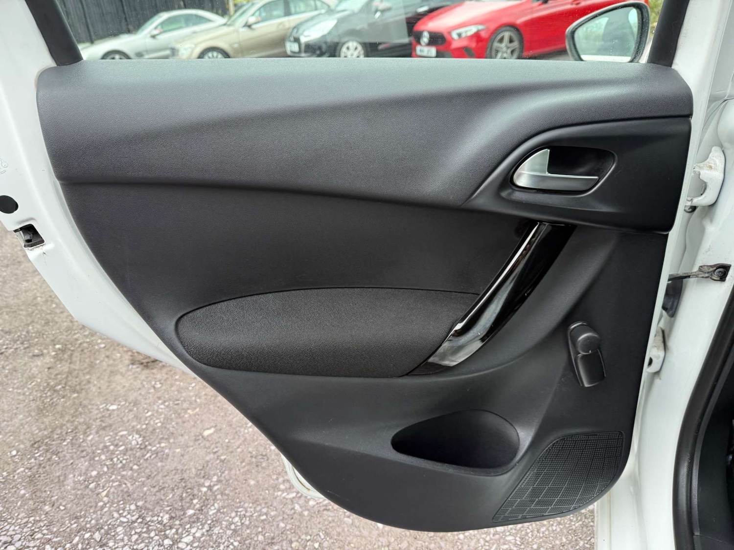 Used Citroen C3 2014 for sale - 76884345: Photo 27