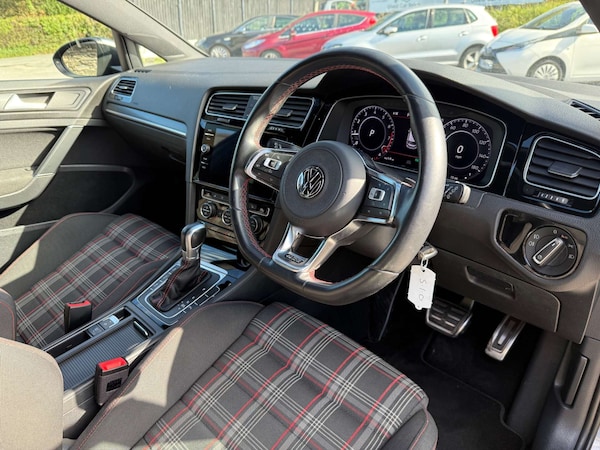 Used Volkswagen Golf 2018 for sale - 76278346: Photo 12