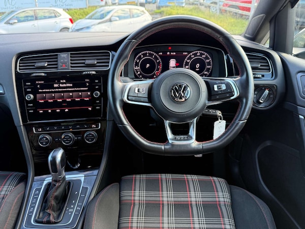 Used Volkswagen Golf 2018 for sale - 76278346: Photo 33