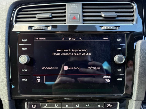 Used Volkswagen Golf 2018 for sale - 76278346: Photo 52