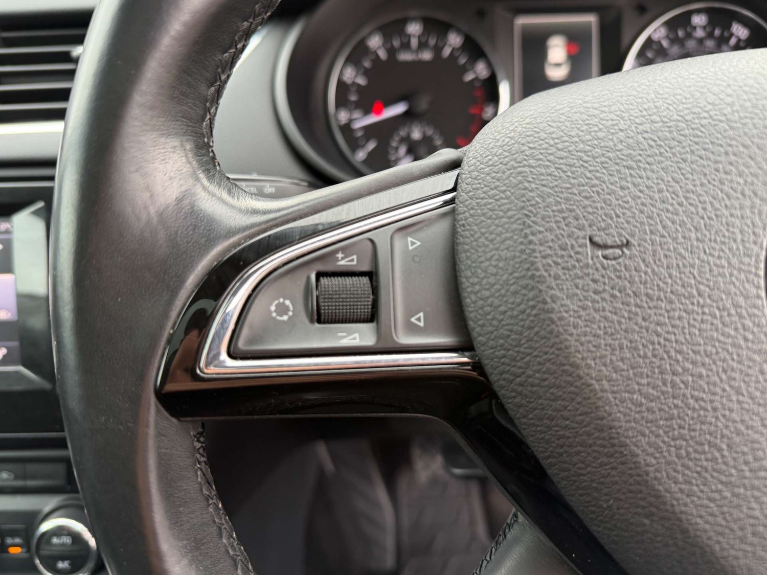 Used Skoda Octavia 2013 for sale - 77718965: Photo 40