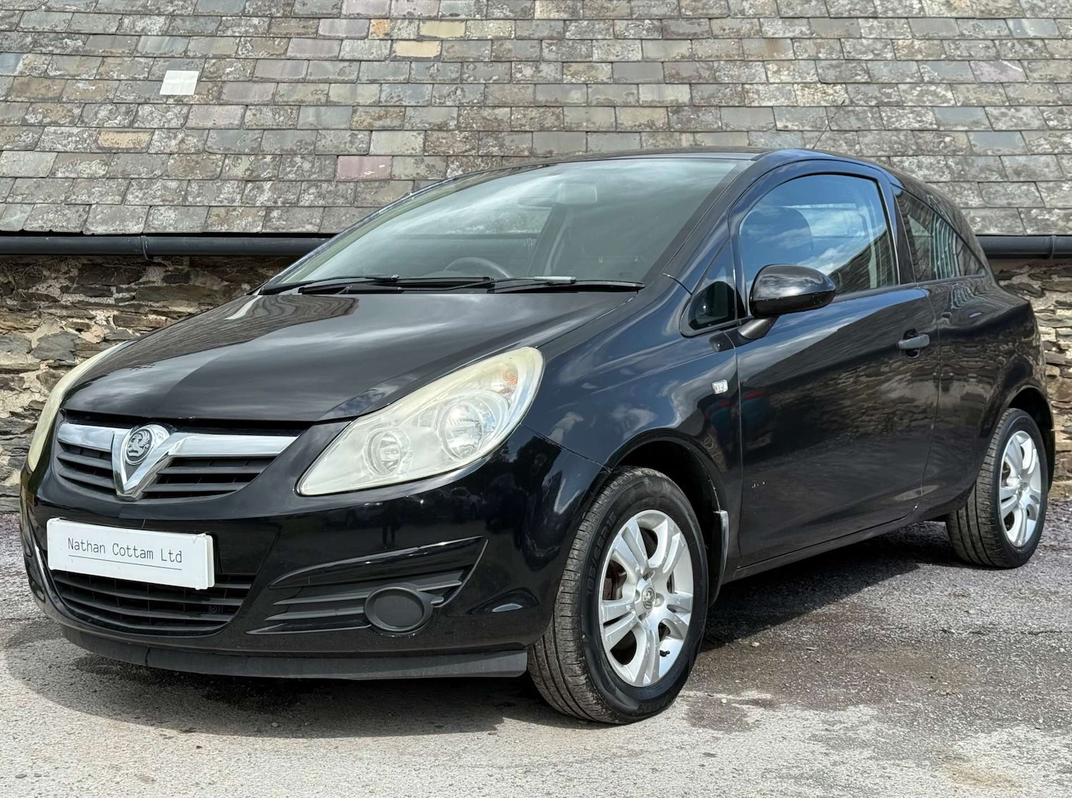 Used Vauxhall Corsa 2008 for sale - 76579663: Photo 2