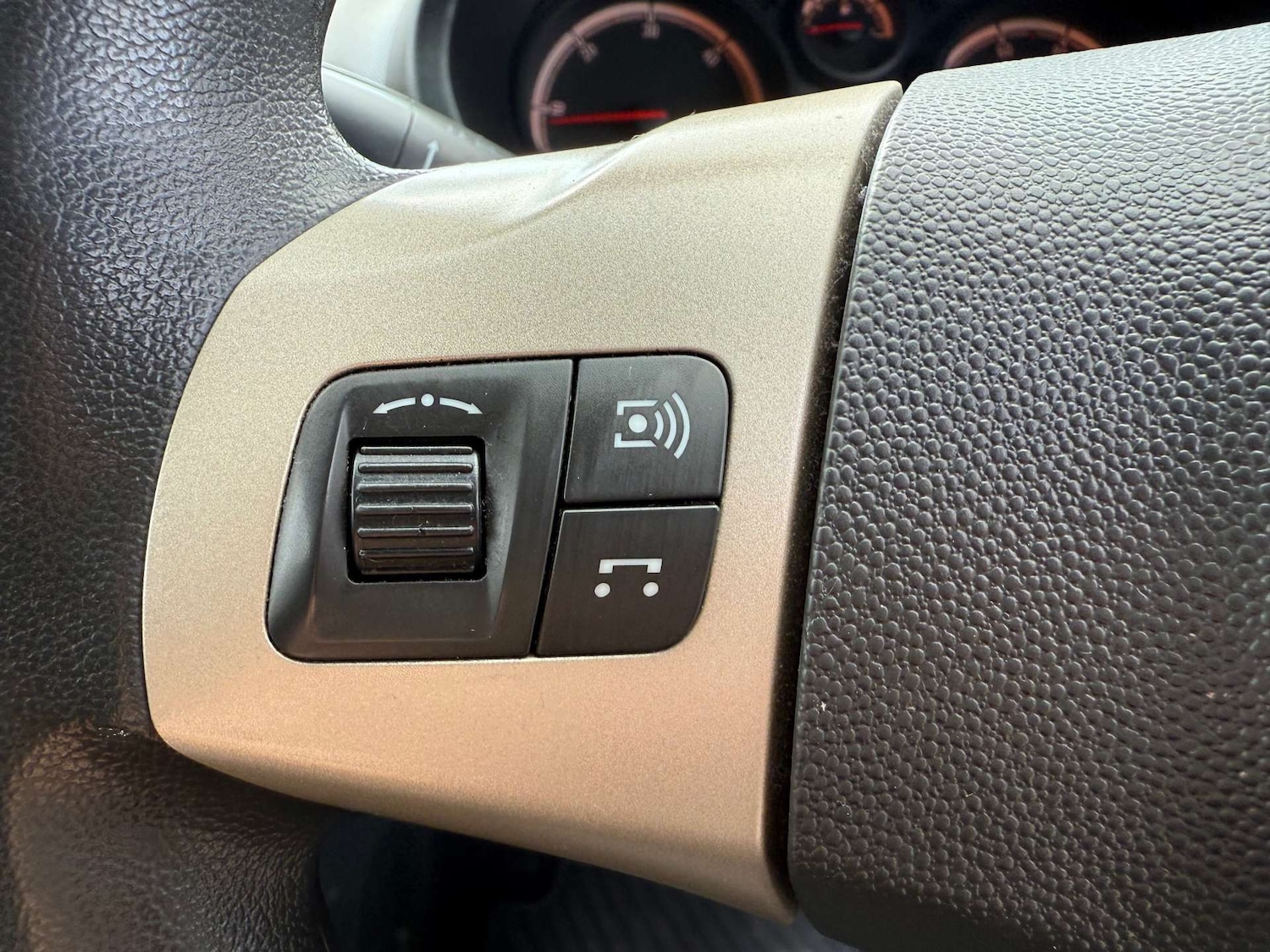 Used Vauxhall Corsa 2008 for sale - 76579663: Photo 28