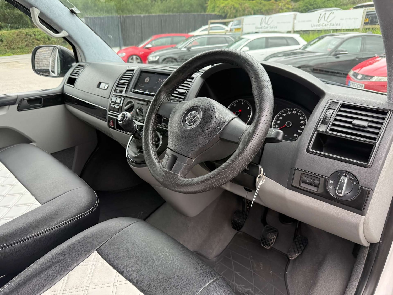 Used Volkswagen Transporter 2012 for sale - 76601313: Photo 14