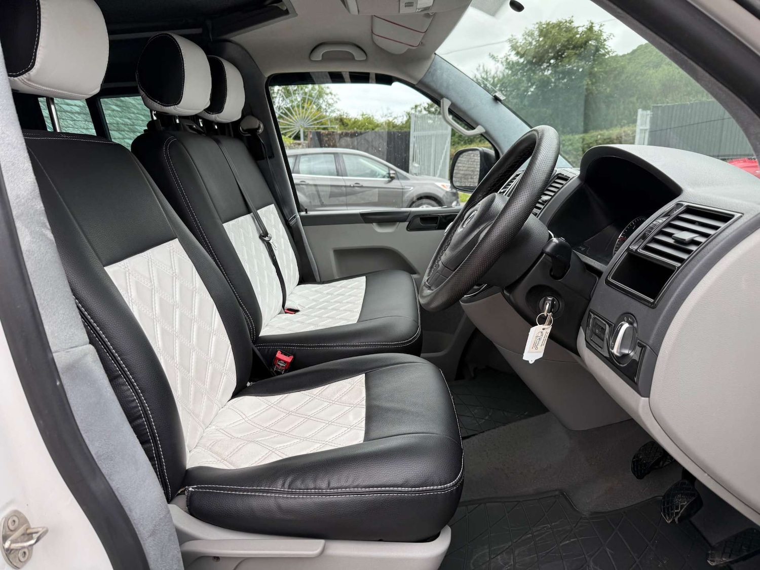 Used Volkswagen Transporter 2012 for sale - 76601313: Photo 16