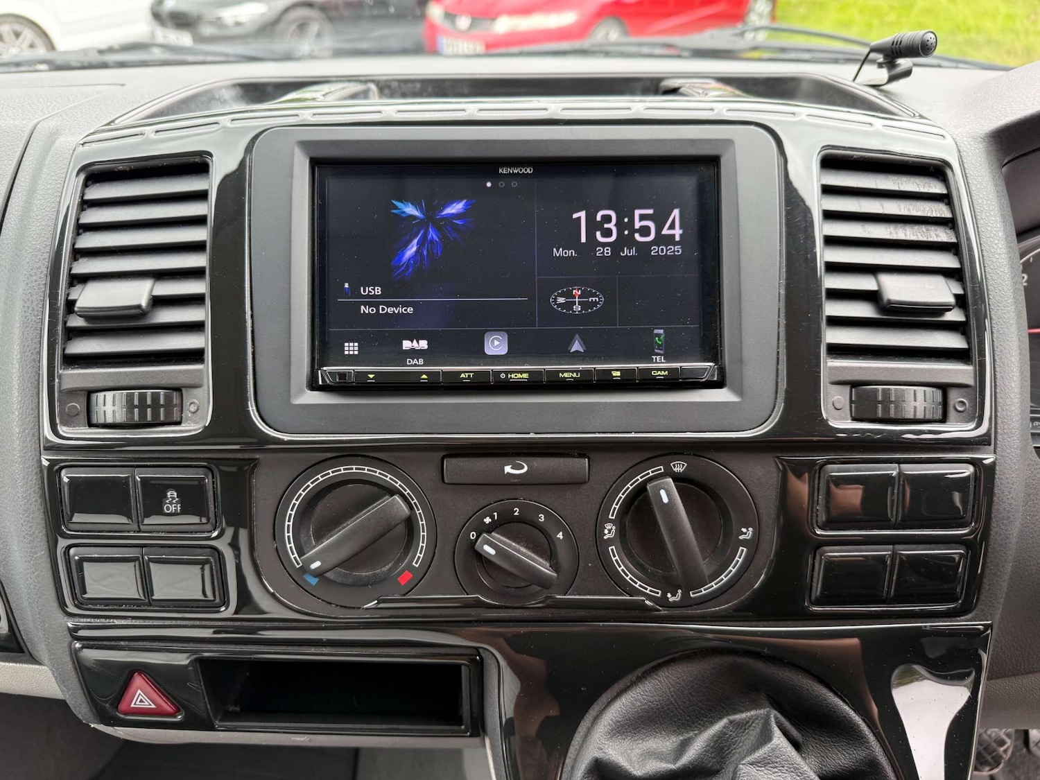 Used Volkswagen Transporter 2012 for sale - 76601313: Photo 32