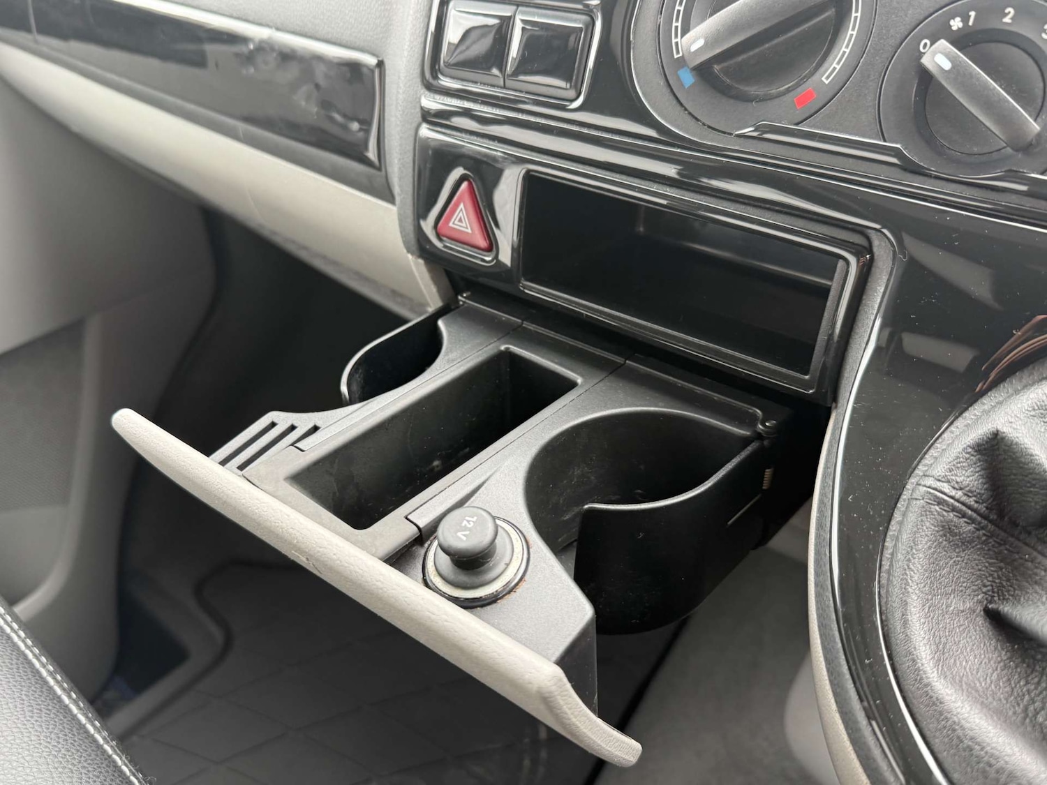 Used Volkswagen Transporter 2012 for sale - 76601313: Photo 44