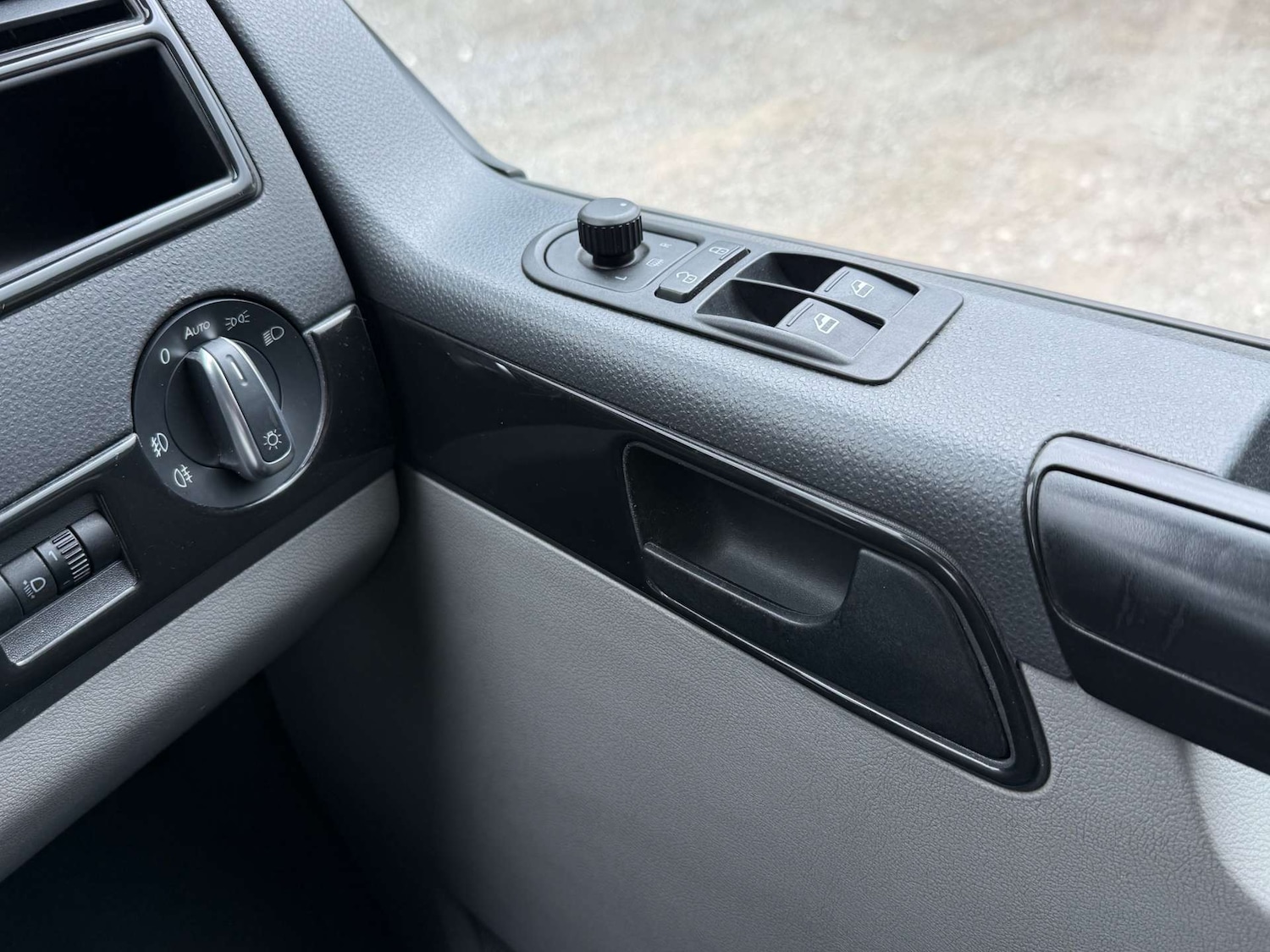 Used Volkswagen Transporter 2012 for sale - 76601313: Photo 46