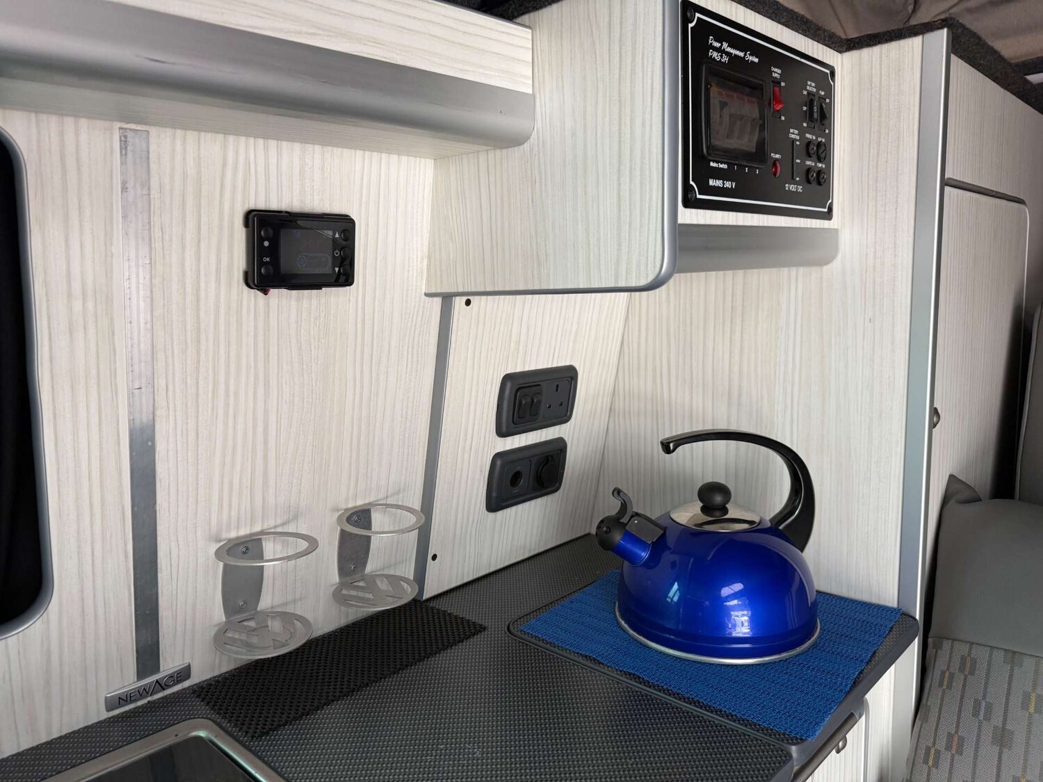 Used Volkswagen Transporter 2012 for sale - 76601313: Photo 61