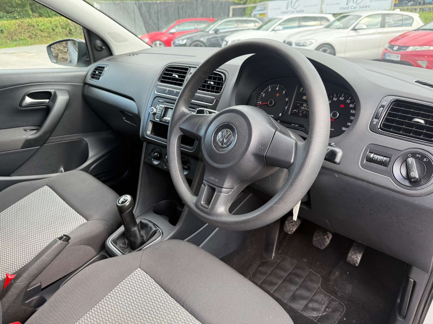 Used Volkswagen Polo 2010 for sale - 76363692: Photo 12