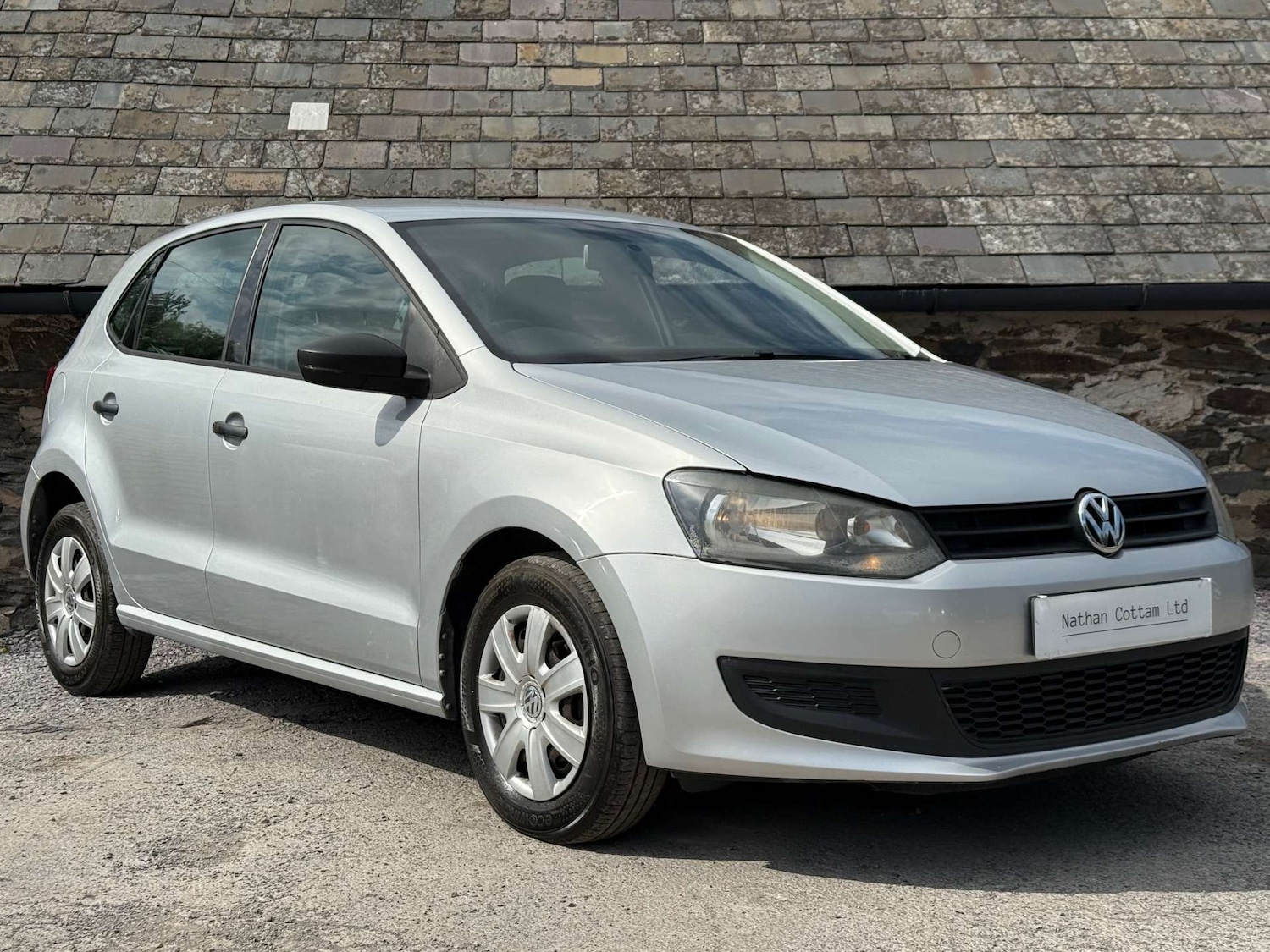 Used Volkswagen Polo 2010 for sale - 76363692: Photo 3