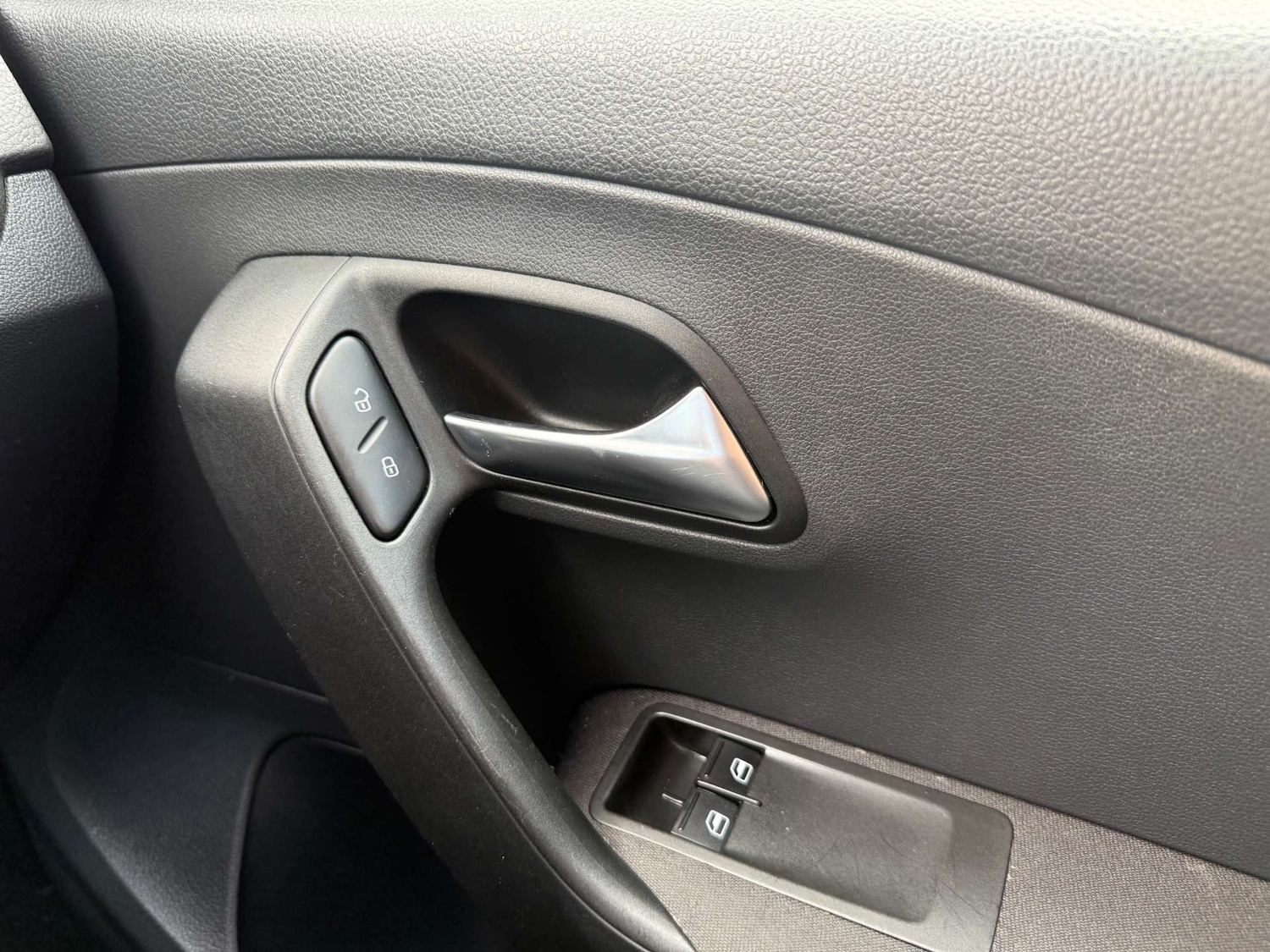 Used Volkswagen Polo 2010 for sale - 76363692: Photo 47