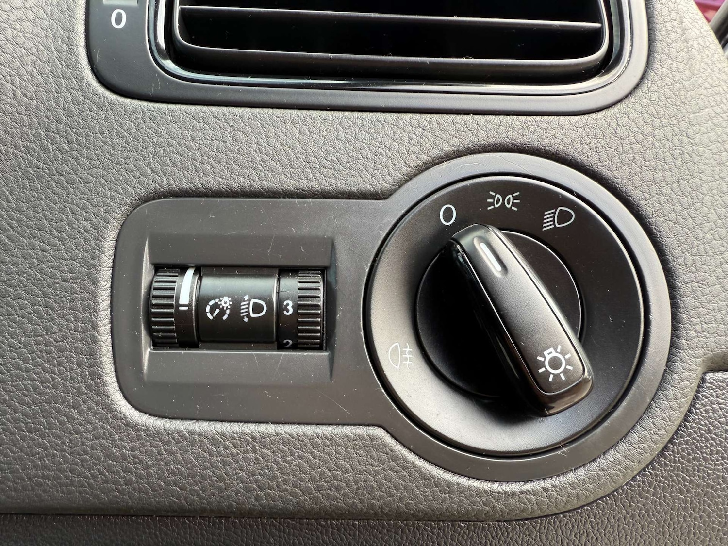 Used Volkswagen Polo 2010 for sale - 76363692: Photo 48