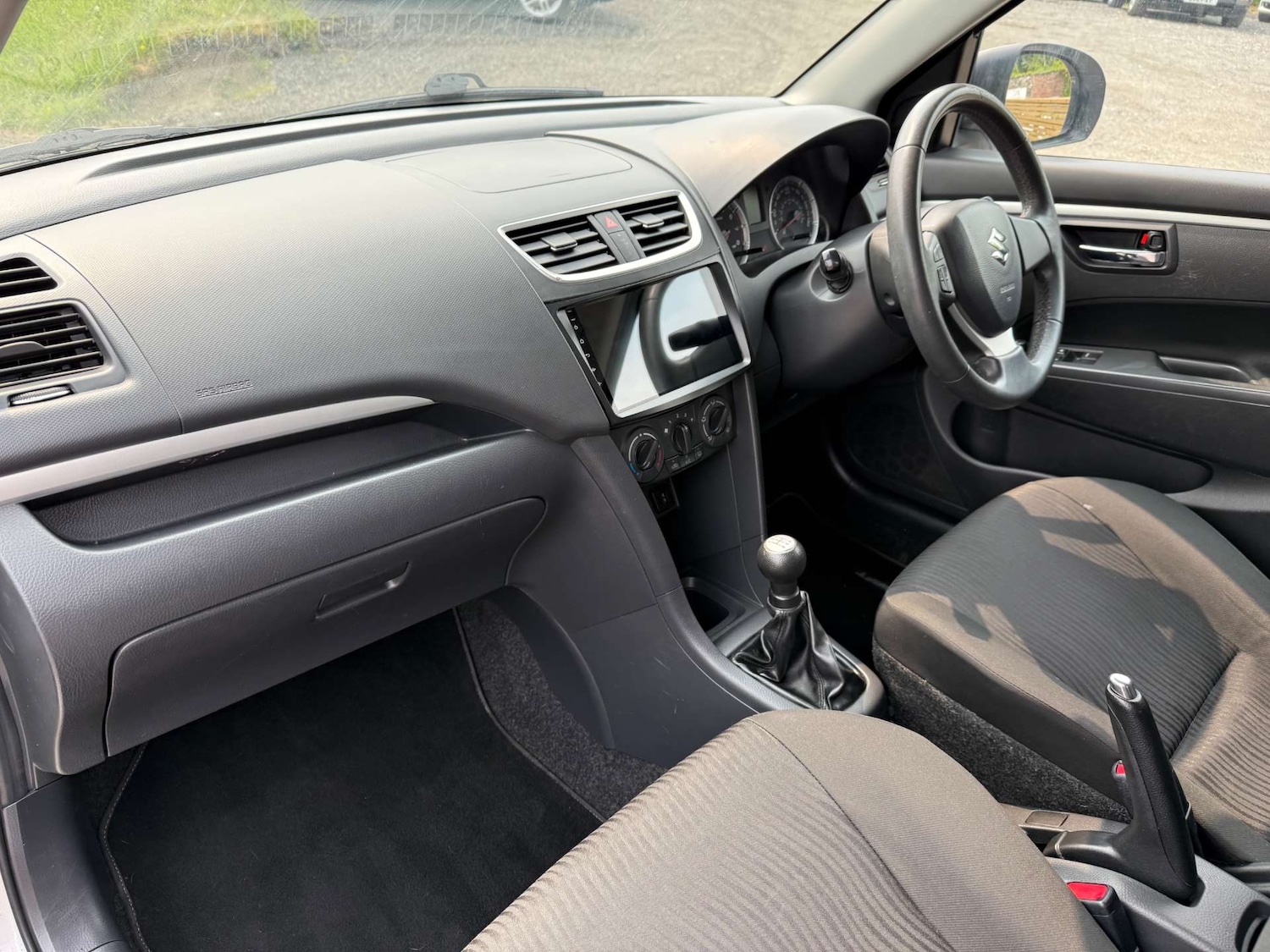 Used Suzuki Swift 2011 for sale - 76363703: Photo 22