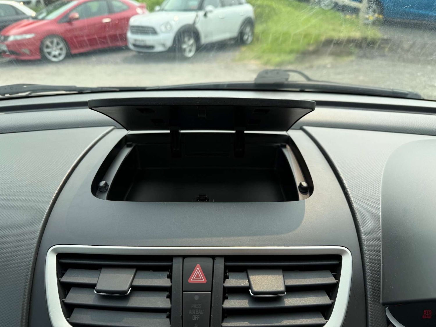 Used Suzuki Swift 2011 for sale - 76363703: Photo 41