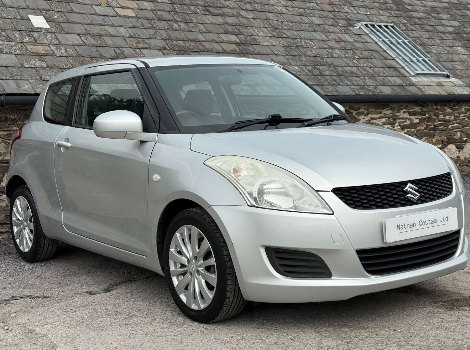 Used Suzuki Swift 2011 for sale - 76363703: Photo 6