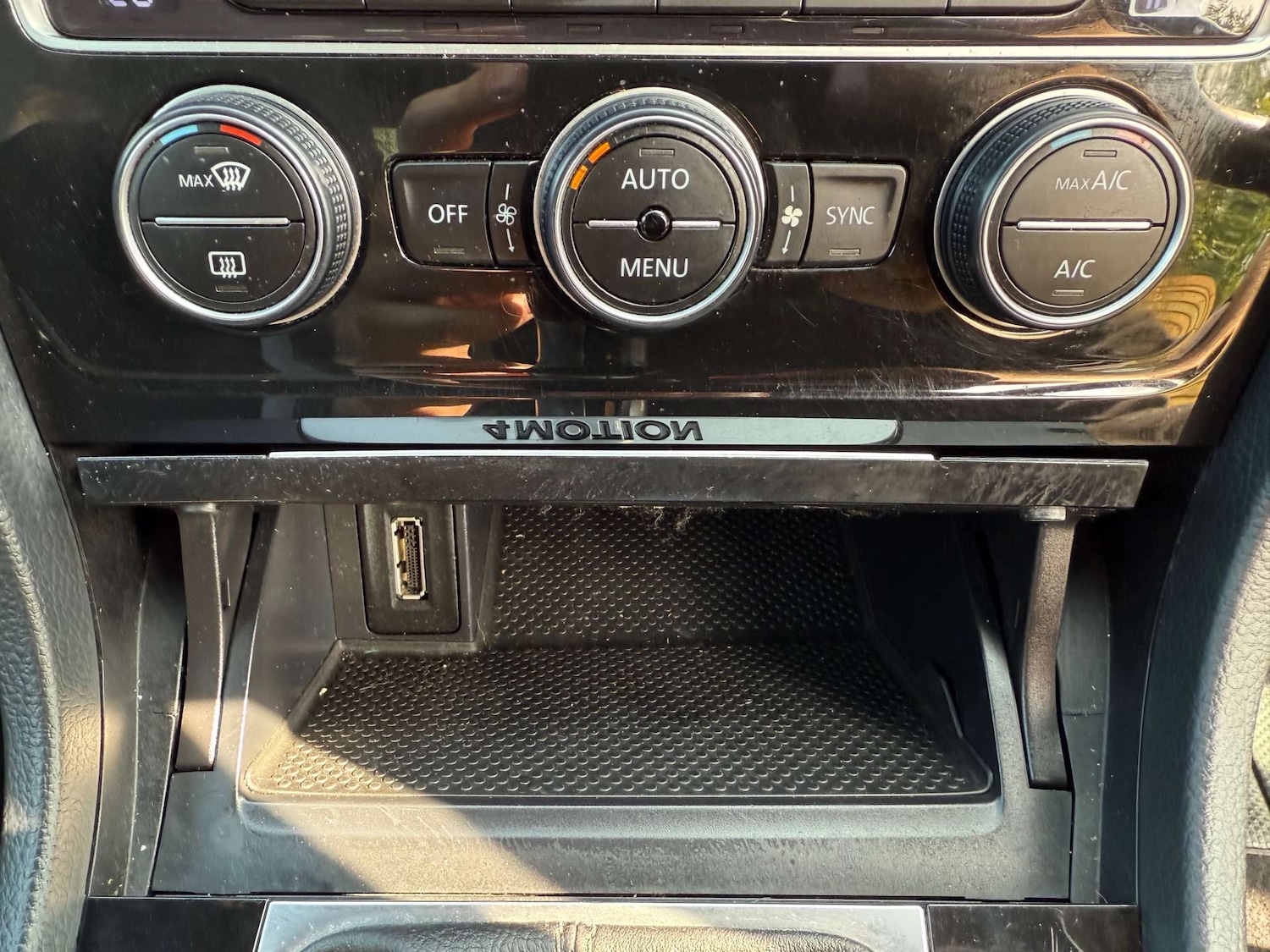 Used Volkswagen Golf 2014 for sale - 76363831: Photo 53