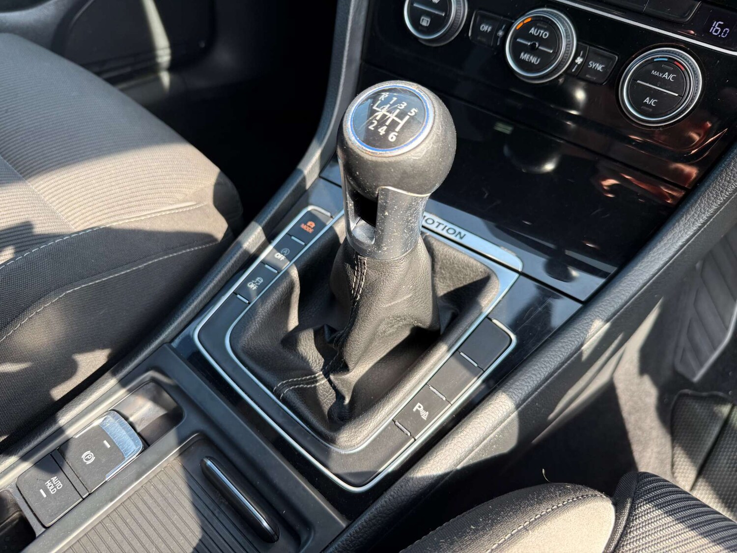 Used Volkswagen Golf 2014 for sale - 76363831: Photo 54