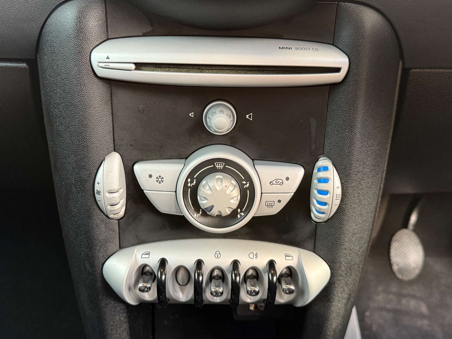 Used MINI Hatch 2009 for sale - 76429374: Photo 38