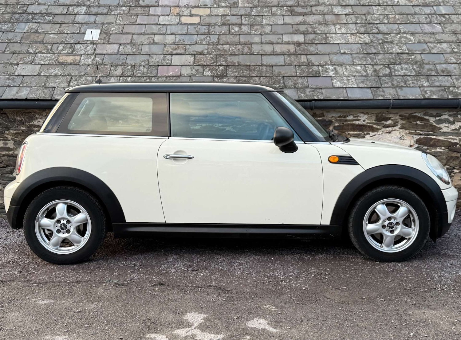 Used MINI Hatch 2009 for sale - 76429374: Photo 6