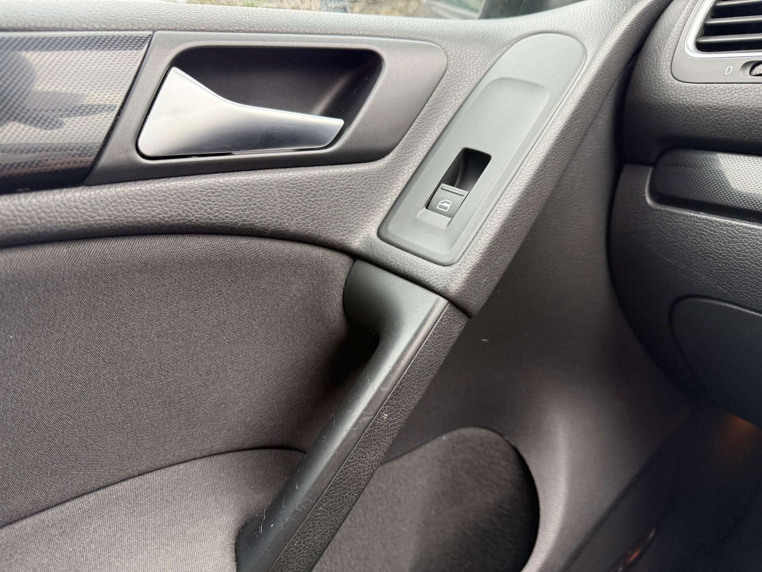 Used Volkswagen Golf 2012 for sale - 77262702: Photo 52