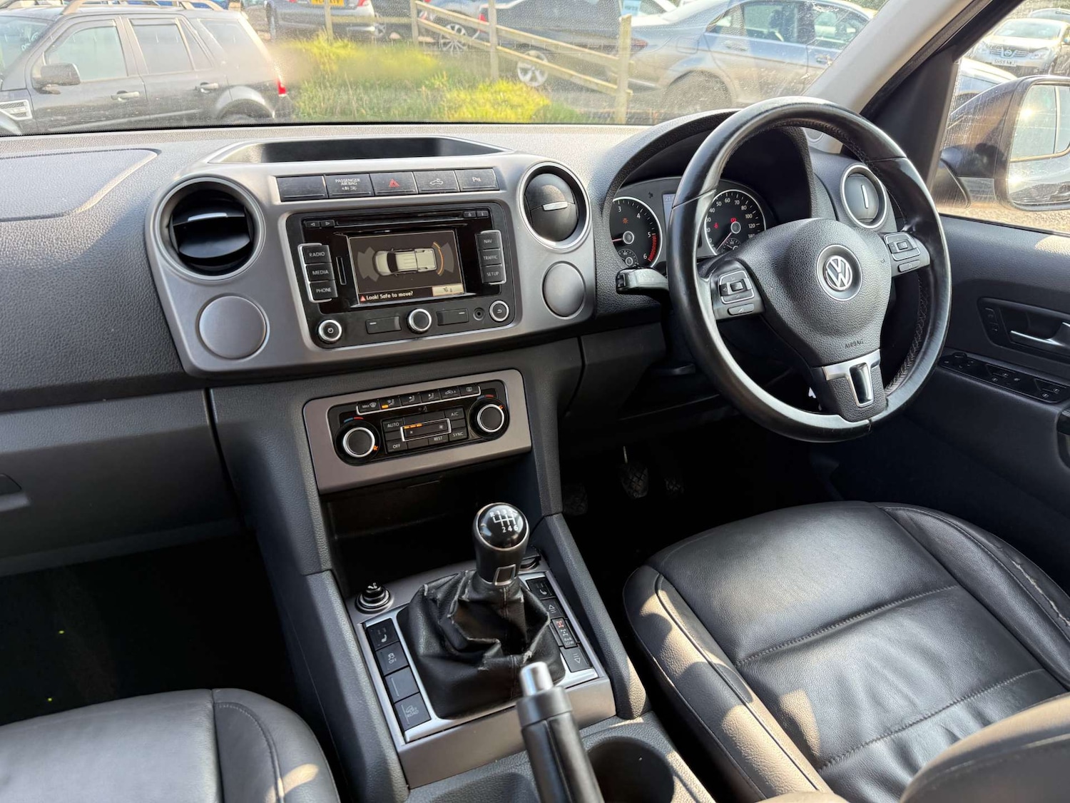 Used Volkswagen Amarok 2015 for sale - 77975405: Photo 31