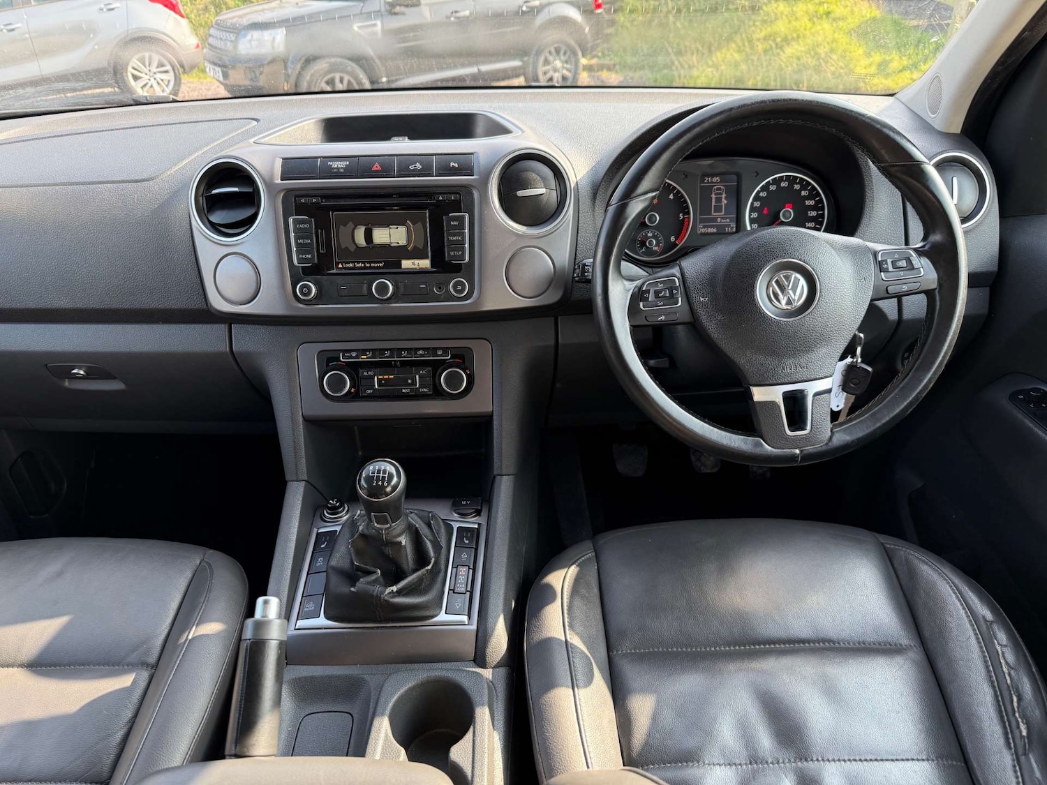 Used Volkswagen Amarok 2015 for sale - 77975405: Photo 32