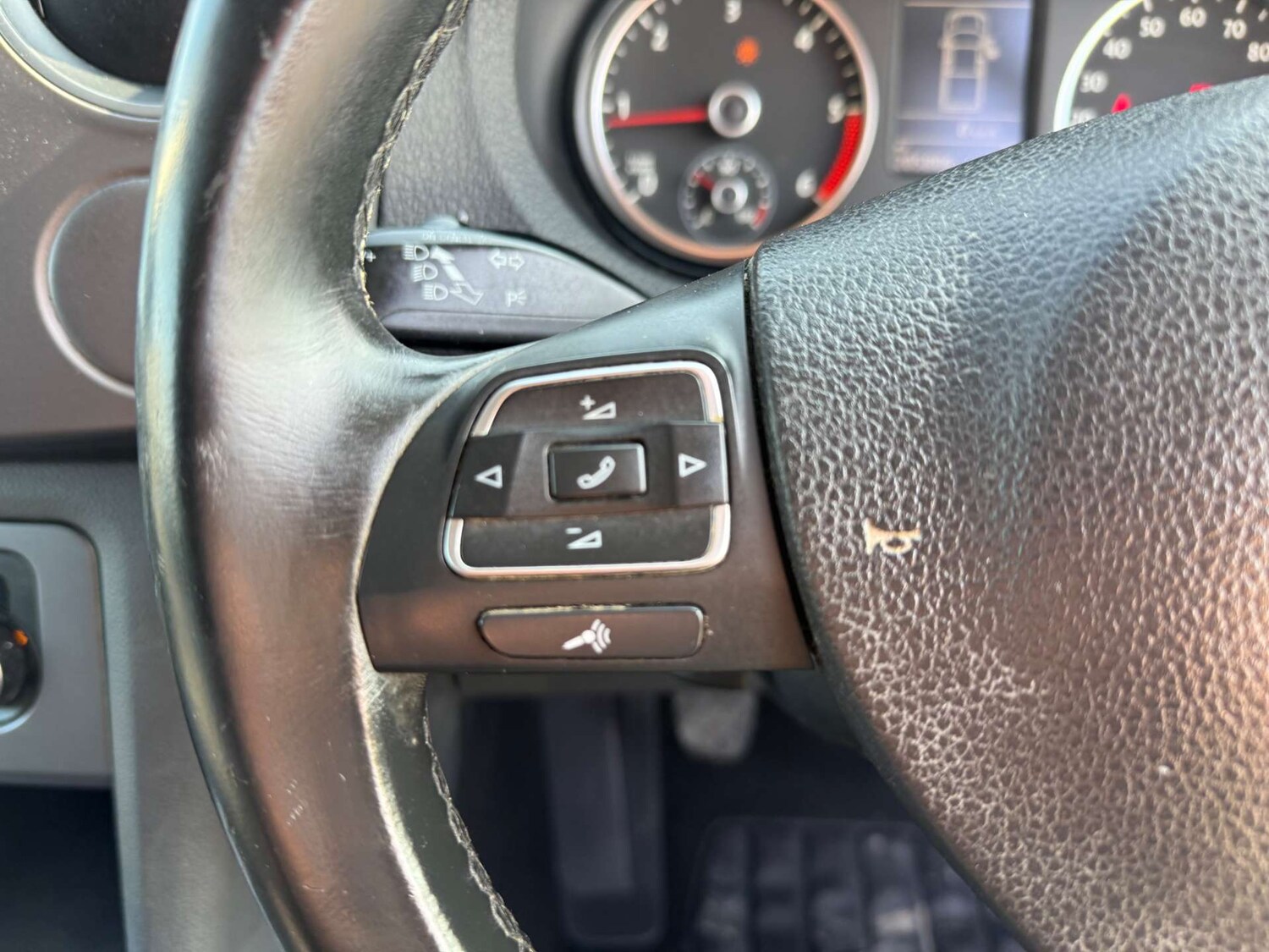 Used Volkswagen Amarok 2015 for sale - 77975405: Photo 35