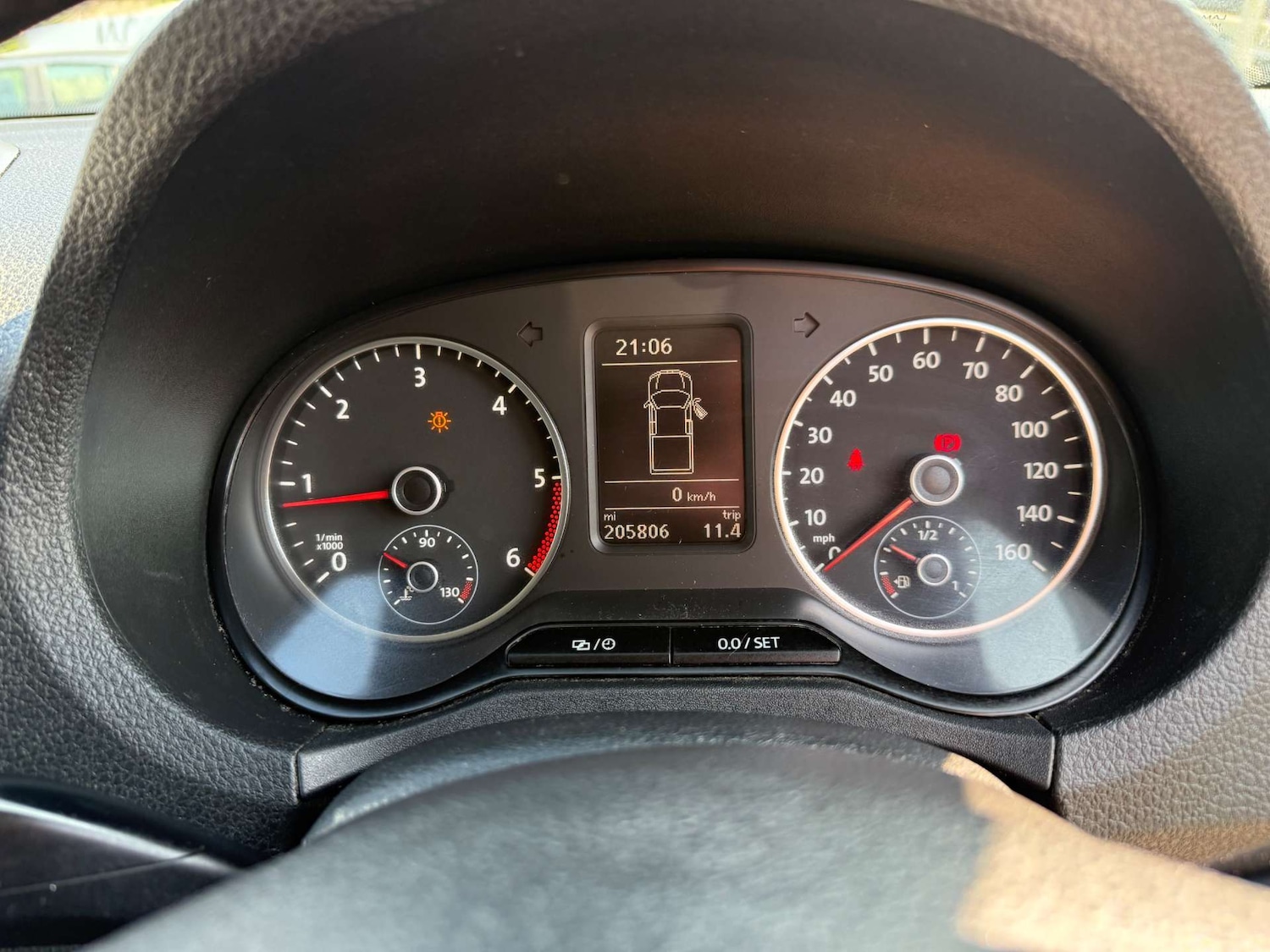 Used Volkswagen Amarok 2015 for sale - 77975405: Photo 37